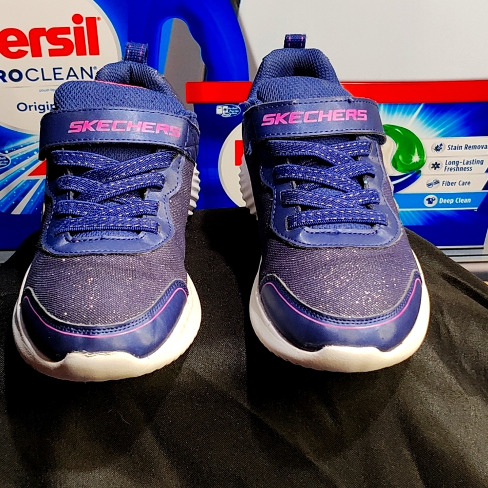 Skechers size 2.5 color dark purple and pink